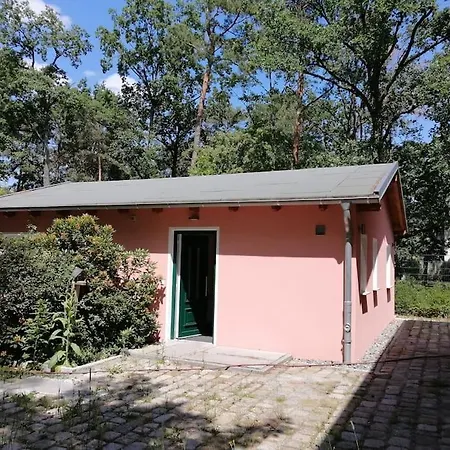 Gemuetliches Ferienhaus In Der Stadt Mit Terrasse Potsdam