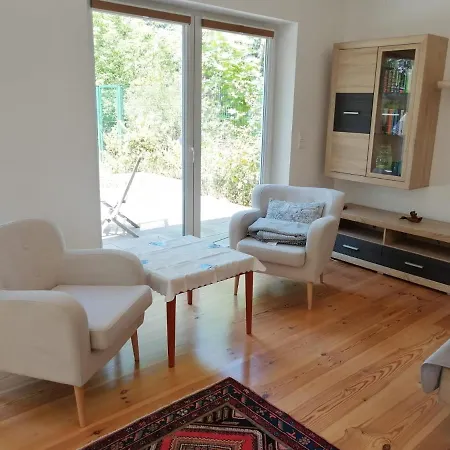 Hébergement de vacances Gemuetliches Ferienhaus In Der Stadt Mit Terrasse Potsdam